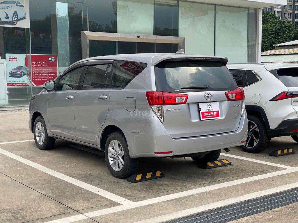Toyota Innova 2.0E MT 2017 Серебристый 7 мест