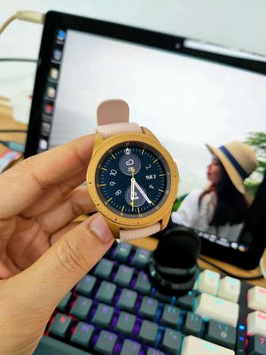 Đồng hồ Samsung Galaxy watch 42mm GPS R810