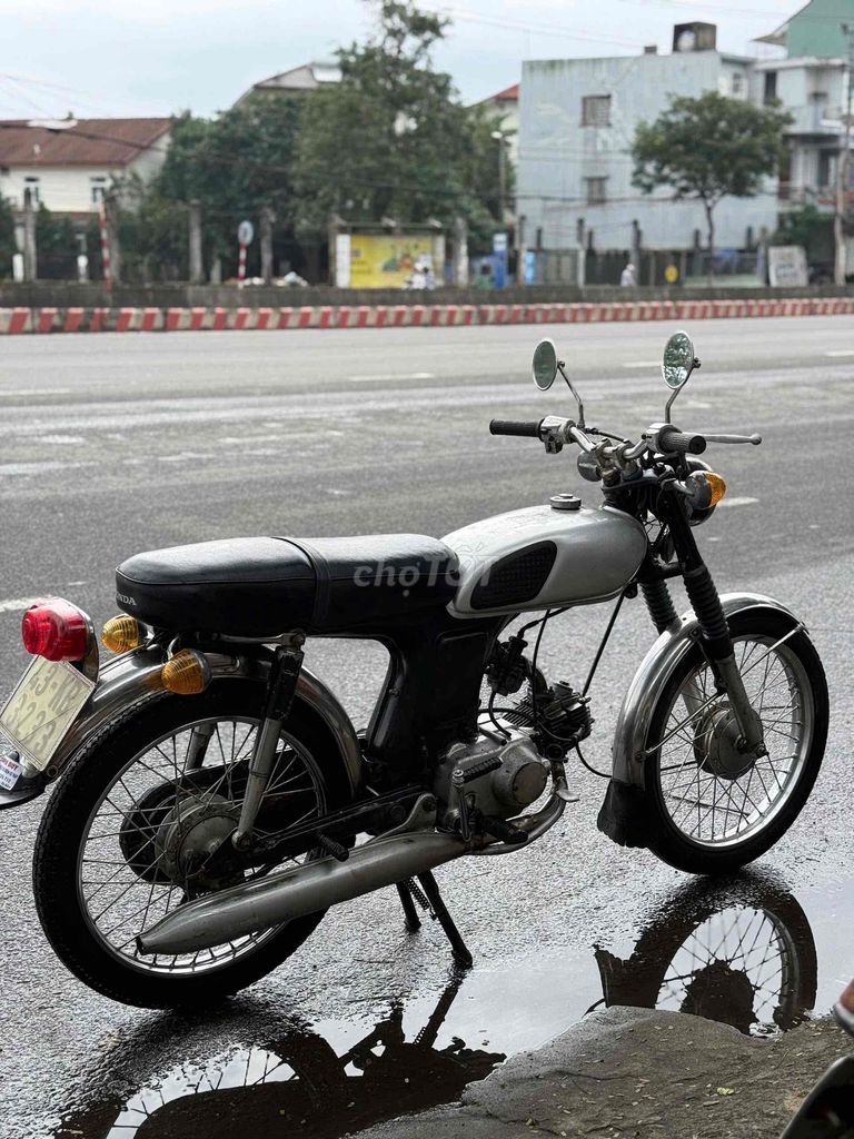 Honda 67 màu Bạc máy Êm. Mua bán Xe máy tại Quận Sơn Trà Đà Nẵng được đăng bởi khánh duy bán xe trả góp hình 2