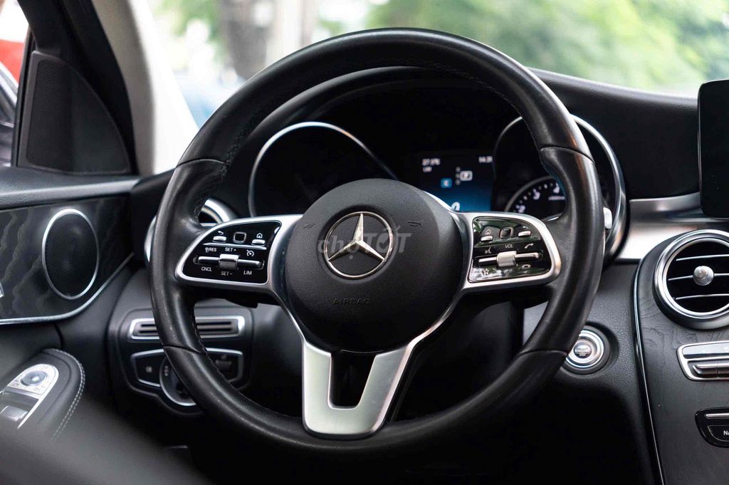 LONG ANH AUTO về Mercedes C200FL 2019. Mua bán Ô tô tại Quận 7 Tp Hồ Chí Minh được đăng bởi LongAnh AuTo  hình 10
