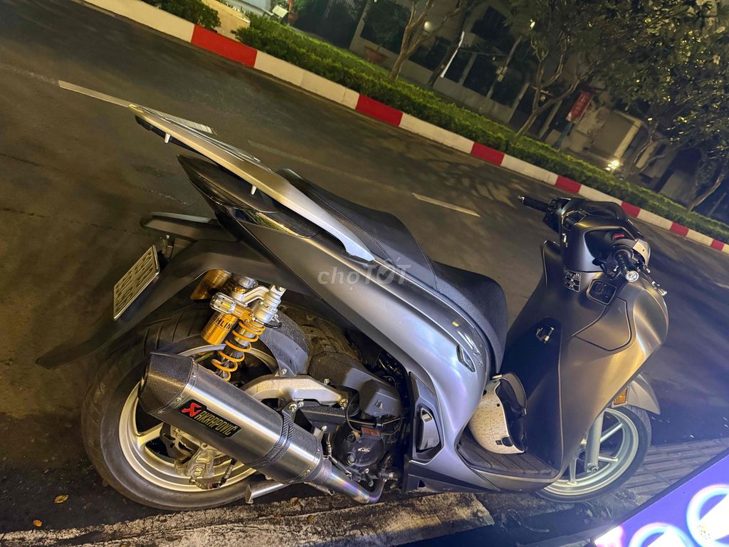 Cần Bán Em Sh 350i Chuẩn Ý Biển Chính Chủ Sài Gòn. Mua bán Xe máy tại Quận Gò Vấp Tp Hồ Chí Minh được đăng bởi Bích Ngân hình 4