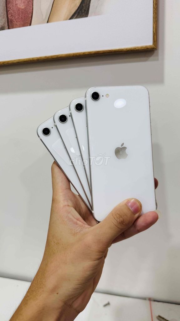 Apple iPhone SE 2020 64GB Trắng 99%. Mua bán Điện thoại tại Quận Cầu Giấy Hà Nội được đăng bởi nguyễn vương hình 1