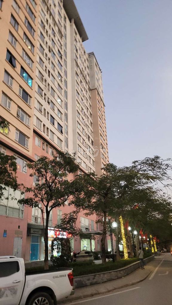 Chung cư OCT2 Xuân Phương Viglacera Nam Từ Liêm 
60m 2PN GIÁ NHỈNH 3TỶ