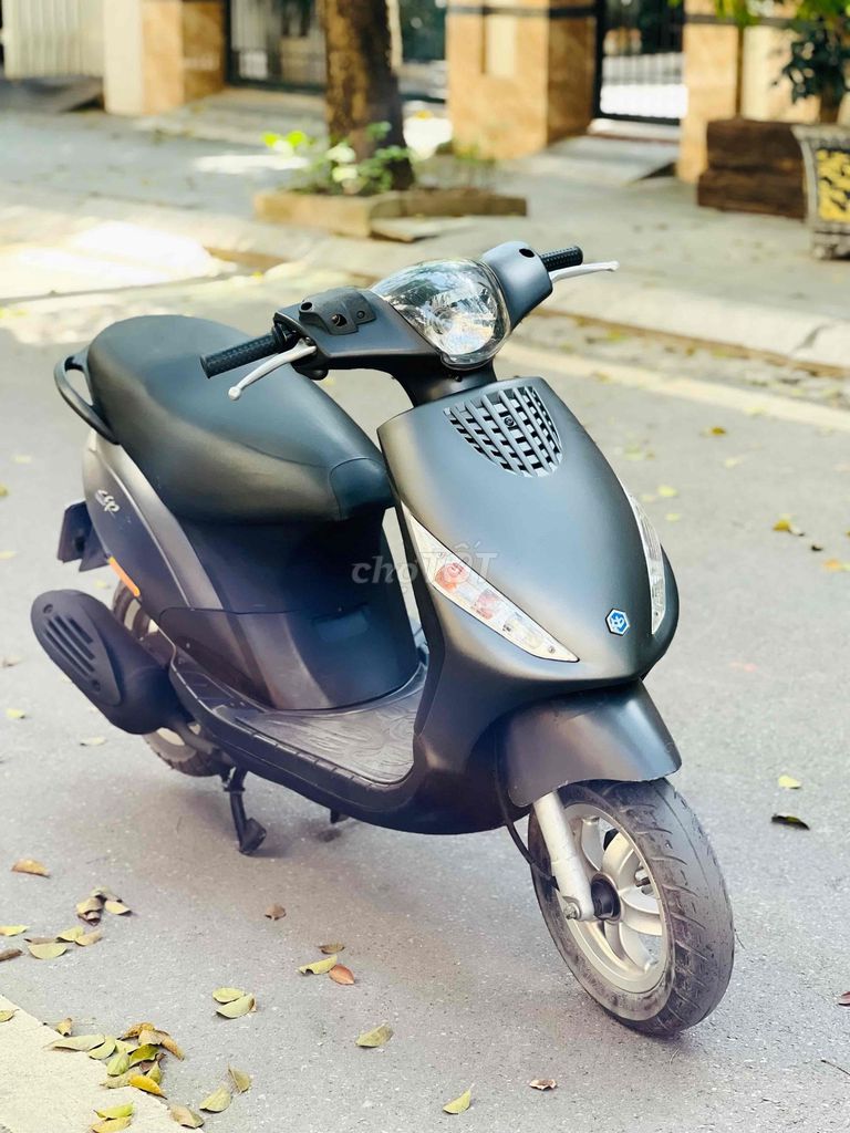 PIAGGIO ZIP 100cc MÀU GHI XÁM ĐỜI CAO 2022. Mua bán Xe máy tại Quận Cầu Giấy Hà Nội được đăng bởi Đỗ Mai hình 3