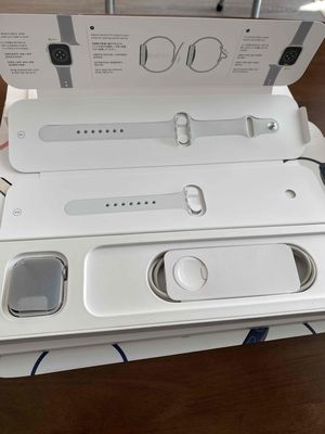Apple Wacth se(Gen2) 40mm trắng mã VN fullbox. Mua bán Thiết bị đeo thông minh tại Quận 3 Tp Hồ Chí Minh được đăng bởi Phan Hồng Nhớ
