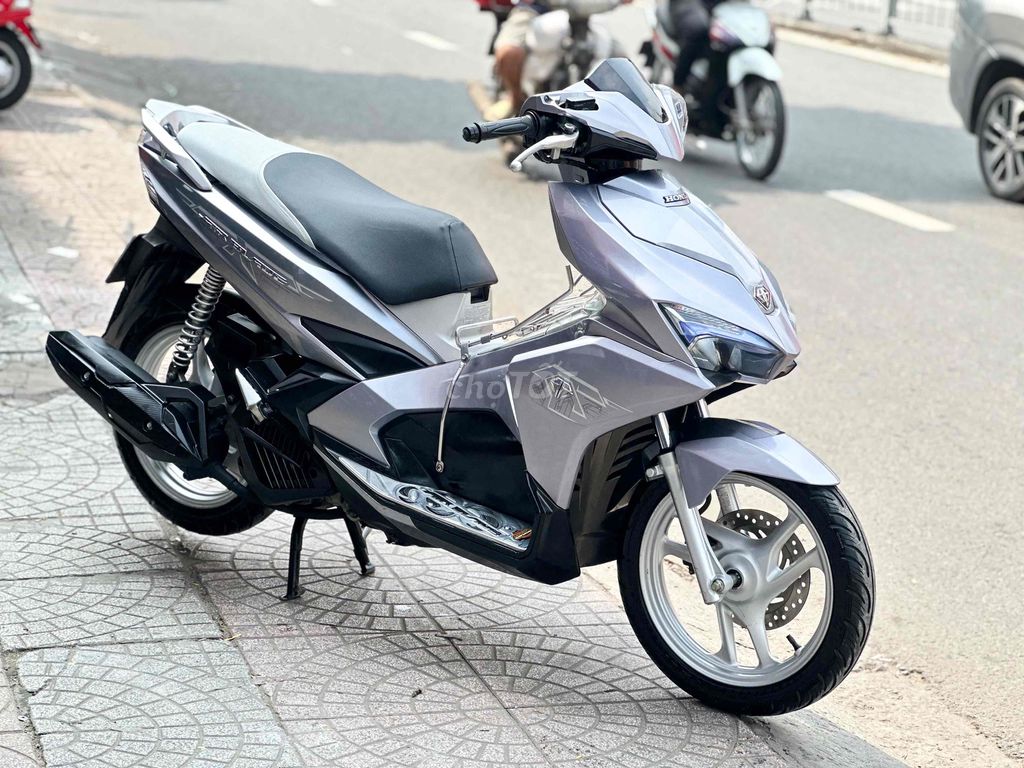 Honda Air Blade 2019 Siêu nhân Bạc. Mua bán Xe máy tại Quận Bình Thạnh Tp Hồ Chí Minh được đăng bởi Chương Decal hình 2