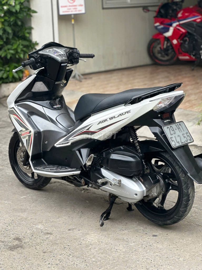 Bán chiếc Ab đời 2015 mua mới từ đầu. Mua bán Xe máy tại Quận Nam Từ Liêm Hà Nội được đăng bởi E Hằng hình 2