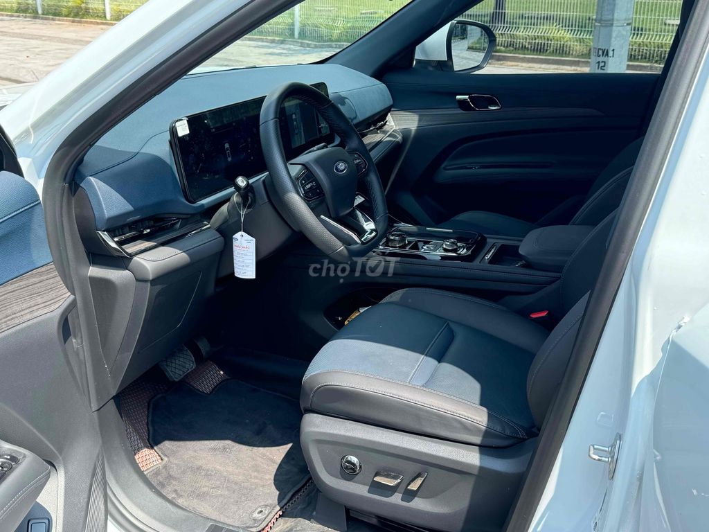 Ford Territory 2025 Titanium X 1.5 AT - 5555 km. Mua bán Ô tô tại Quận Hoàng Mai Hà Nội được đăng bởi Dương Xuân Trường hình 9