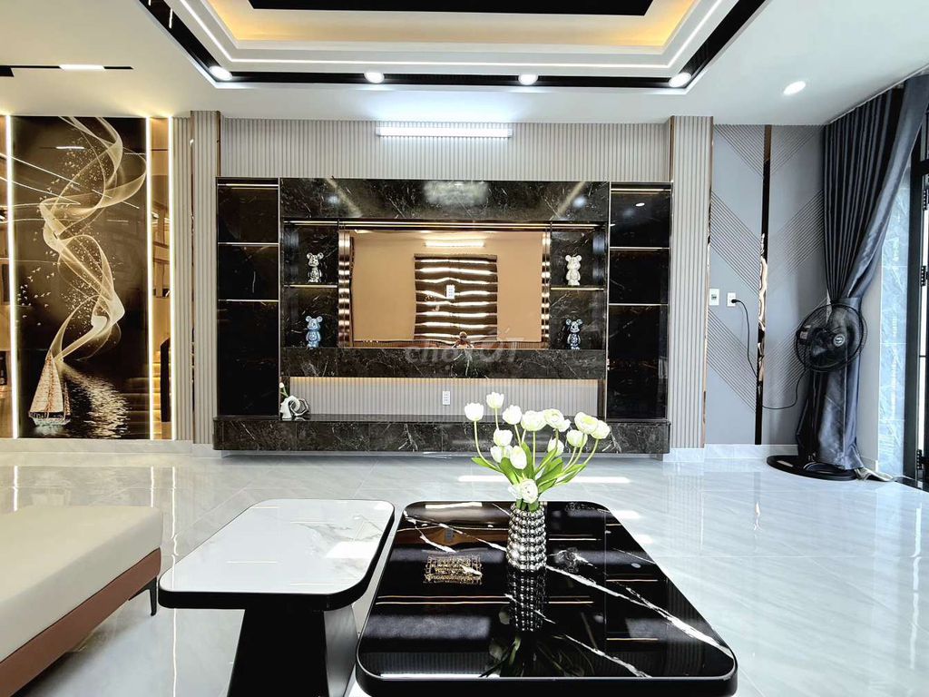 nhà hẻm xe hơi kinh doanh Huỳnh Tấn Phát 5 tỷ 750