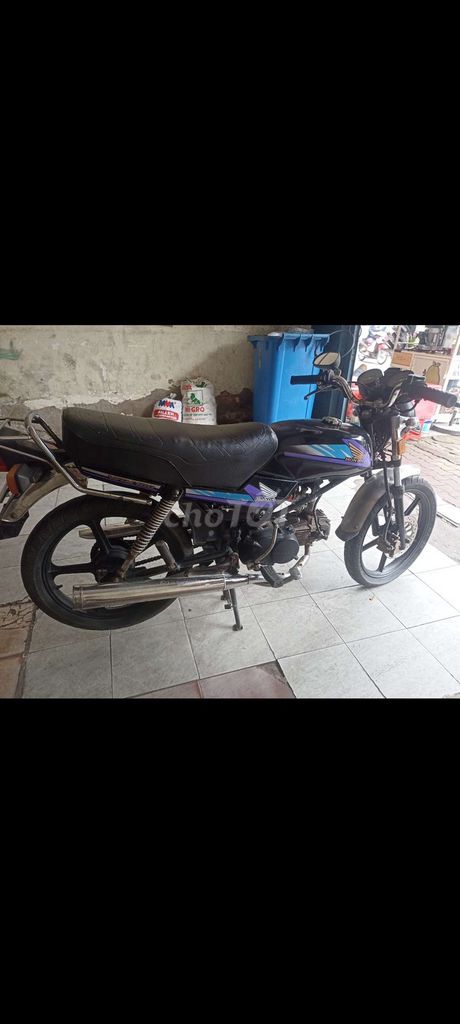 Honda win nhật trùm mền ít sử dụng giấy tờ đầy đủ. Mua bán Xe máy tại Quận 10 Tp Hồ Chí Minh được đăng bởi văn phúc  hình 5