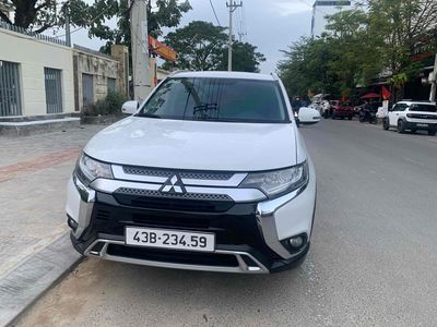 Mitsubishi Outlander 2021 2.0 CVT Premium - 70000