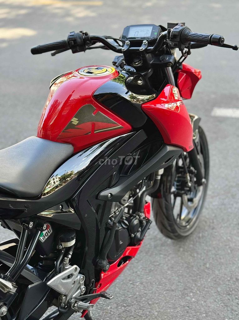 Suzuki GSX S150 – Xe Naked Đẹp, Máy Zin Nguyên Bản. Mua bán Xe máy tại Thành phố Thủ Đức Tp Hồ Chí Minh được đăng bởi iMotorbike Khang hình 3