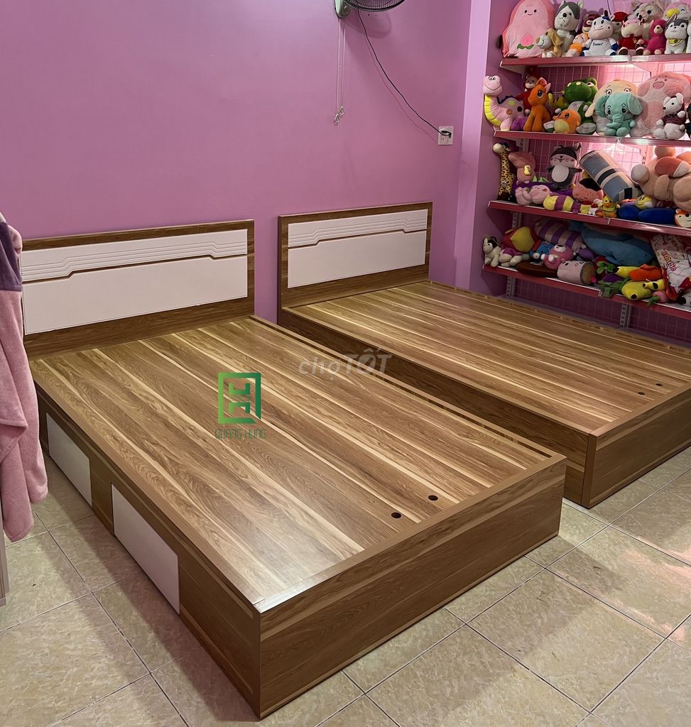 Giường ngủ Quang Hùng Gỗ MDF 1m8 x 2m. Mua bán Giường, chăn ga gối nệm tại Huyện Bến Lức Long An được đăng bởi Nội Thất Quang Hùng TD hình 1