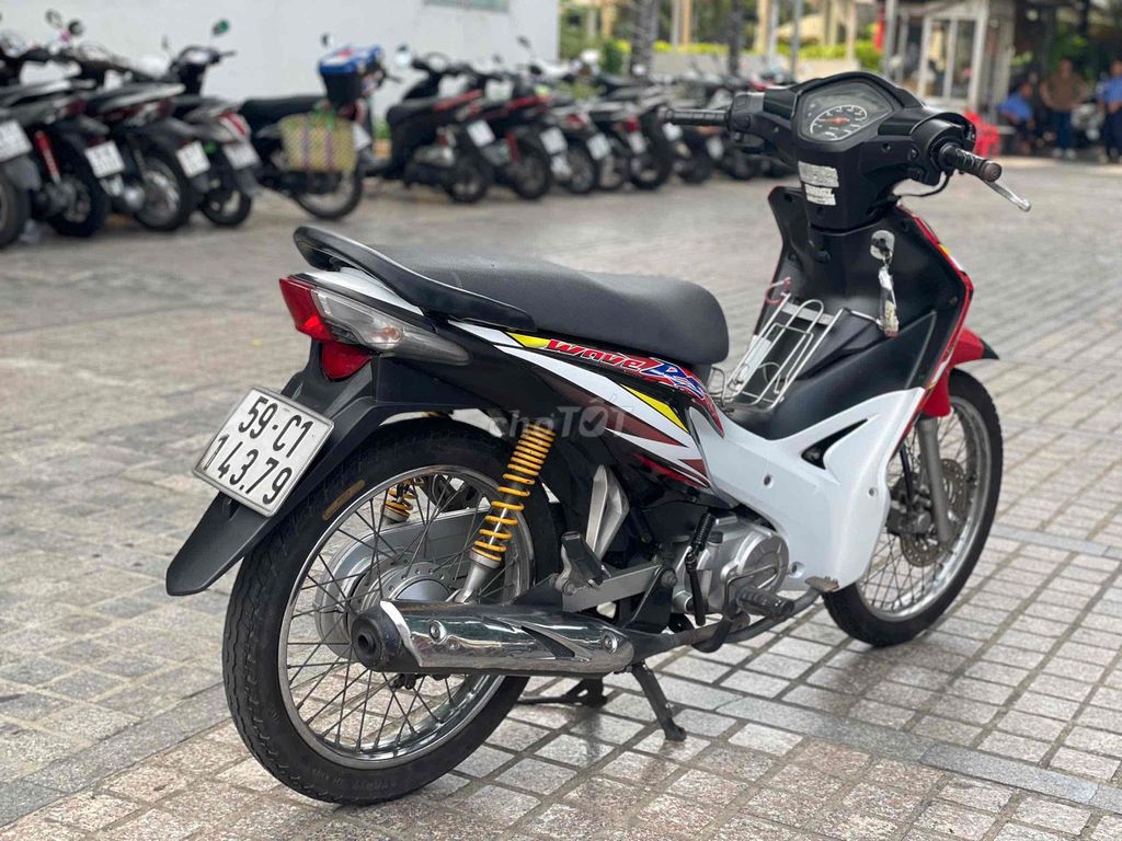 Wave rs 110 chính chủ trả trc 5tr9 nhận xe