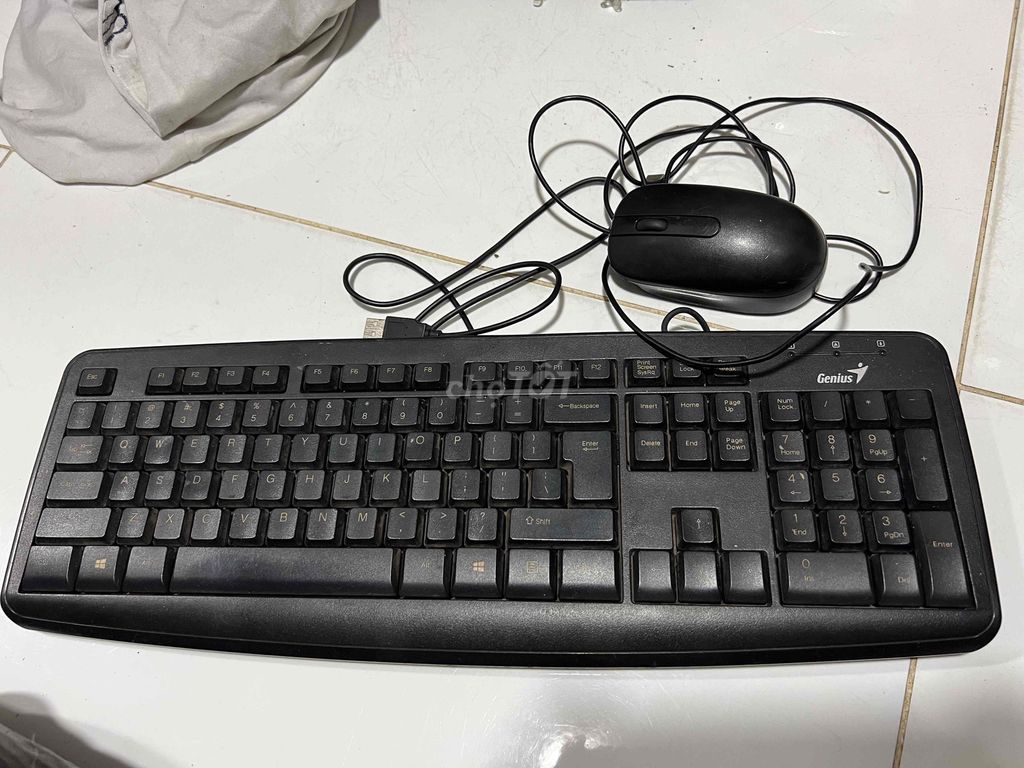 Bộ bàn phím chuột Genius HP Đen Nhựa cũ. Mua bán Phụ kiện (Màn hình, Chuột...) tại Quận Bình Tân Tp Hồ Chí Minh được đăng bởi Nguyễn Đông Triều hình 1