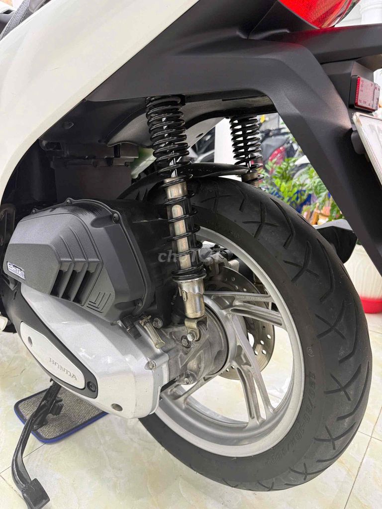Honda SH 125 CBS 2022 odo  10000 km xe đẹp giá tôt. Mua bán Xe máy tại Thành phố Vũng Tàu Bà Rịa - Vũng Tàu được đăng bởi XE MÁY BẢO THANH  TPVŨNG TÀU hình 9