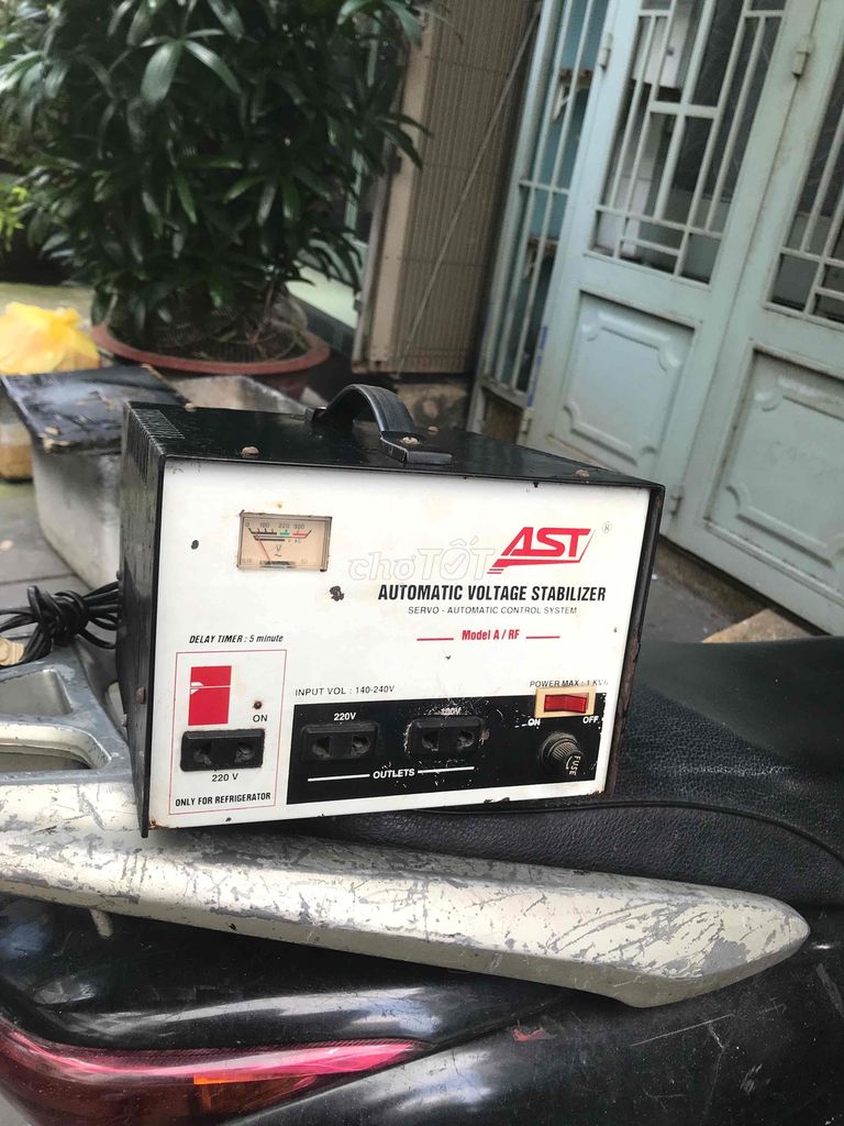 ổn áp AST 1 KVA máy zin dây đồng ra 100-220v