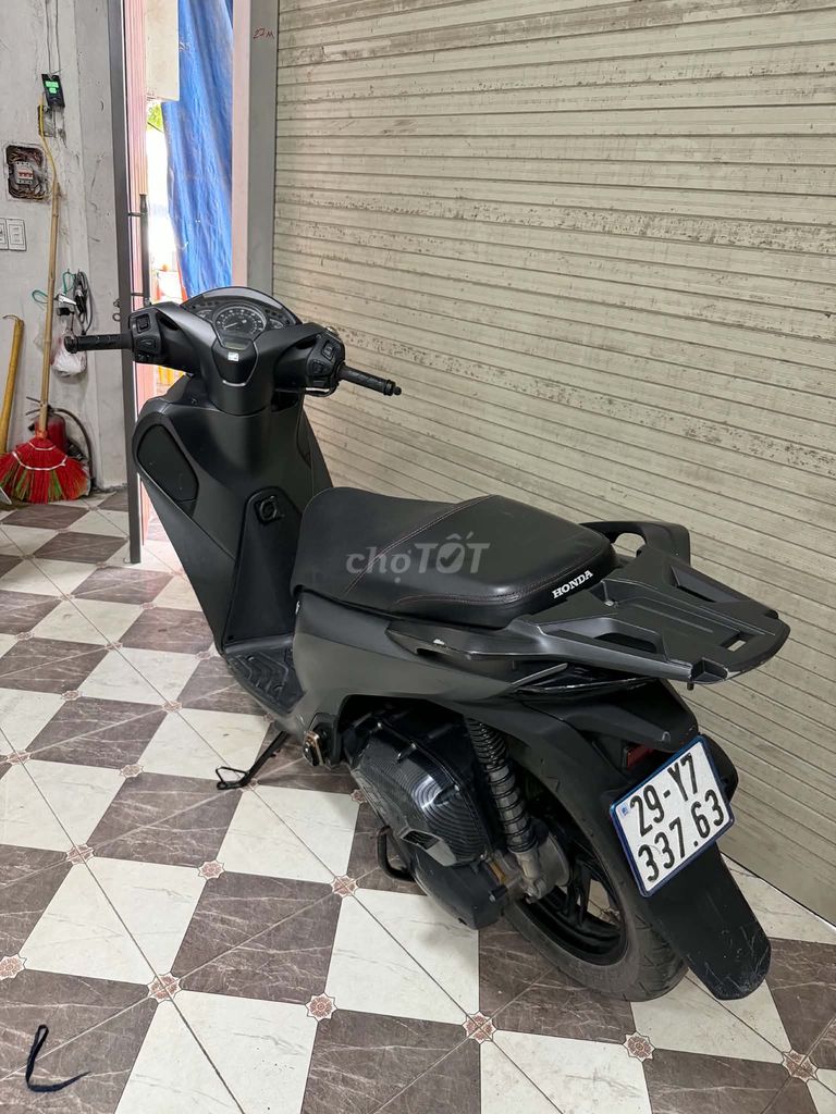 Honda SH150 CBS черный