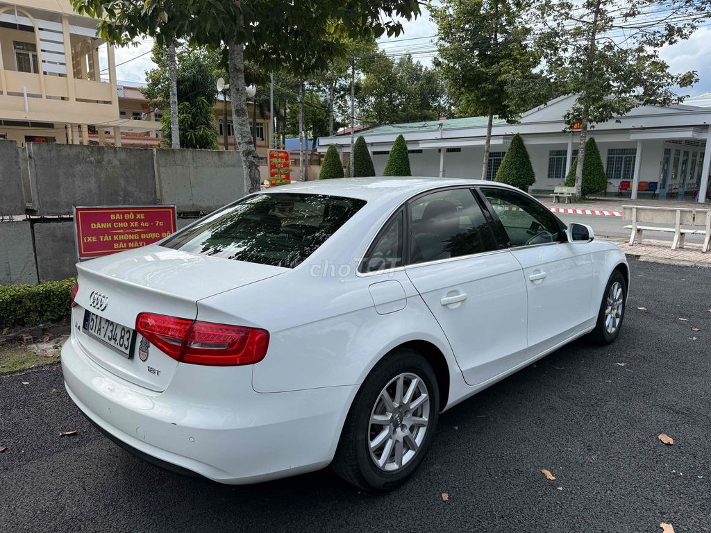Xe Gia Đình Audi A4 DKi 2014  - Zin siêu đẹp. Mua bán Ô tô tại Quận Bình Tân Tp Hồ Chí Minh được đăng bởi Mr Tan hình 5