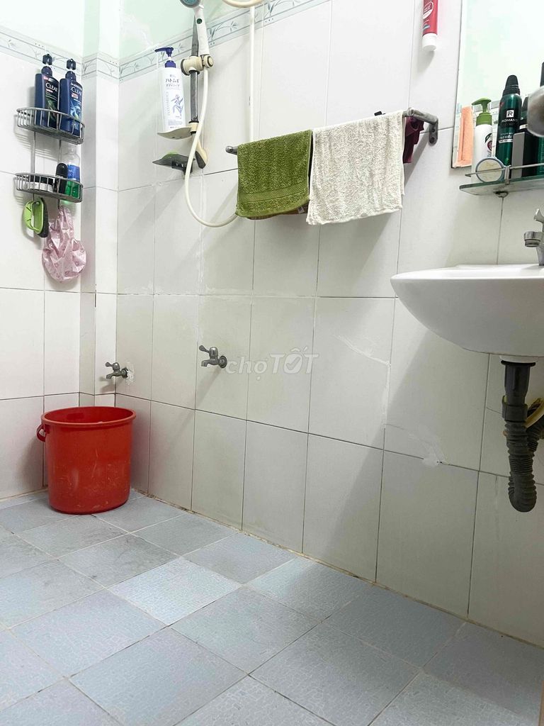 Bán nhà 2 tầng DT100m2 giá 6,5tỷ phạm thế Hiển p6 Quận8 khu dân cư HH. Mua bán nhà ở tại Quận 8 Tp Hồ Chí Minh được đăng bởi Trúc hình 3