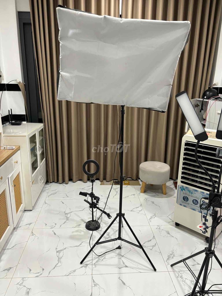 Thanh lý đèn ạ  Đèn 2 nhánh 250 Đèn studio 100 Đèn