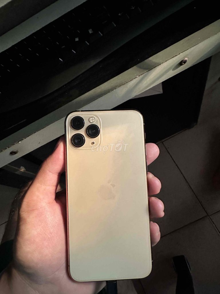 11pro vàng qt full chức năng bán hoặc đổi adroi. Mua bán Điện thoại tại Thị xã Hương Thủy Thừa Thiên Huế được đăng bởi tốp hình 1