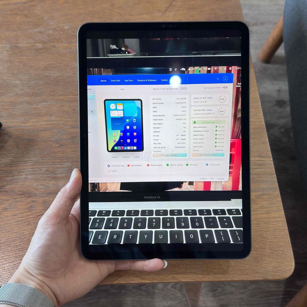 Apple iPad Pro M1 Xám. Mua bán Máy tính bảng tại Quận Thanh Xuân Hà Nội được đăng bởi Lê Đức Thắng hình 1