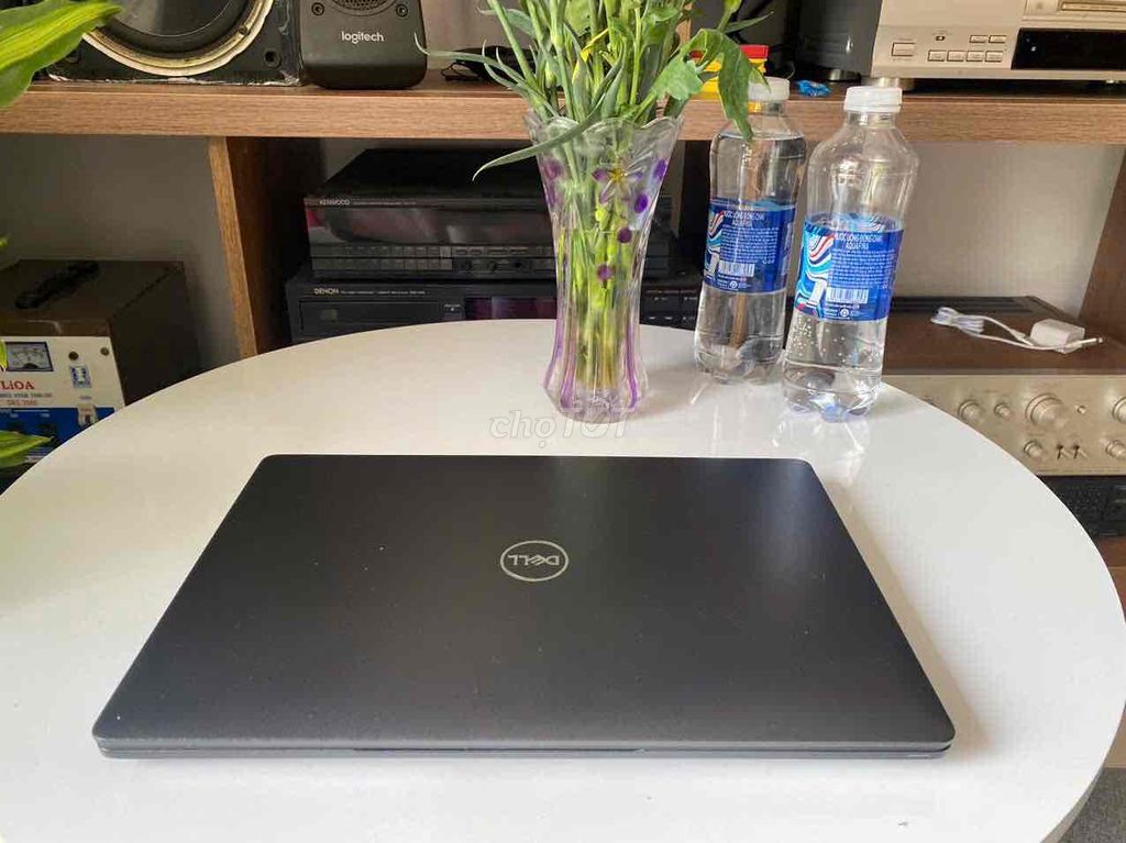 Laptop dell 5300 I7