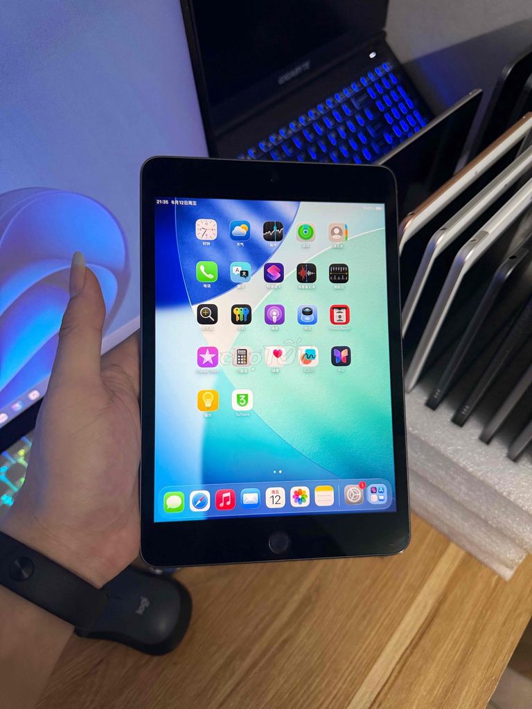 Apple iPad mini 5 64GB Xám. Mua bán Máy tính bảng tại Quận Hoàng Mai Hà Nội được đăng bởi Văn Hiếu hình 1