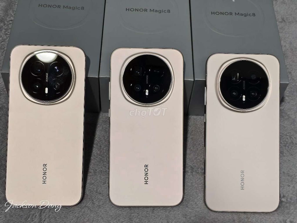 (Sạc Ít) Honor Magic 8 512GB Vàng Bản 512. Mua bán Điện thoại tại Quận 12 Tp Hồ Chí Minh được đăng bởi Jackson Dang hình 1