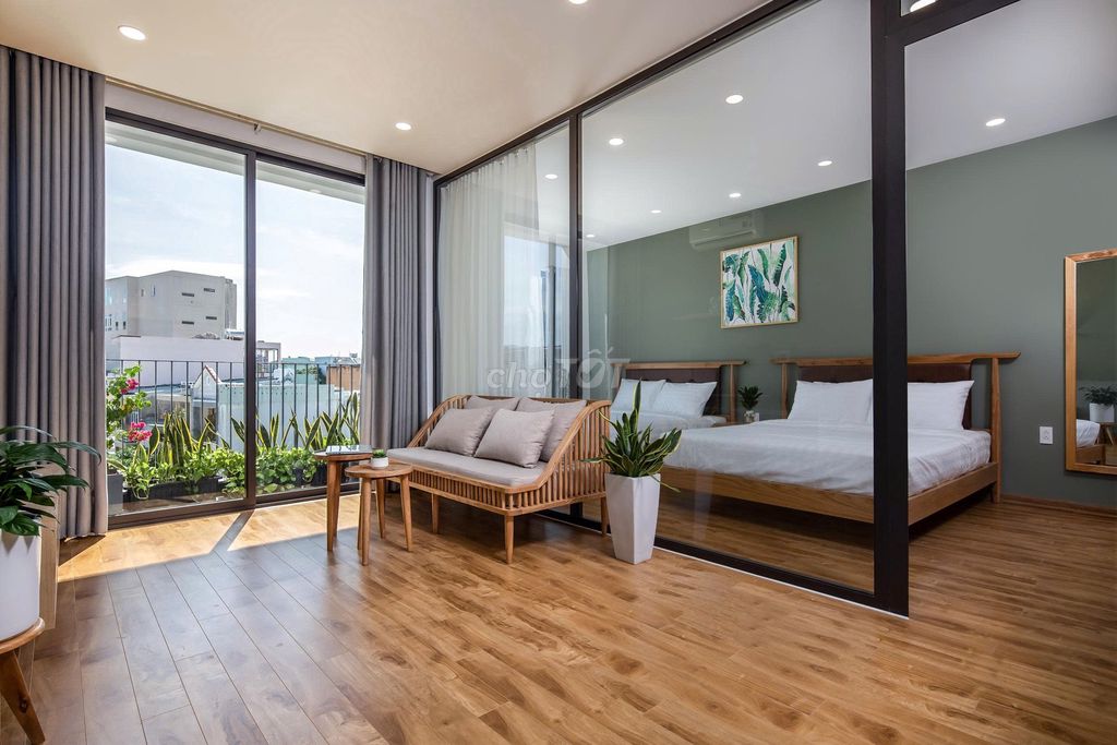 Căn hộ 1pn có dọn phòng hàng tuần ngay trung tâm