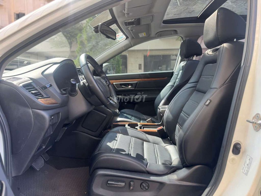 HONDA CRV L SX 2019 MÀU TRẮNG 1 CHỦ TỪ ĐẦU. Mua bán Ô tô tại Quận Gò Vấp Tp Hồ Chí Minh được đăng bởi THẾ GIỚI Ô TÔ AUTO WORLD  hình 8