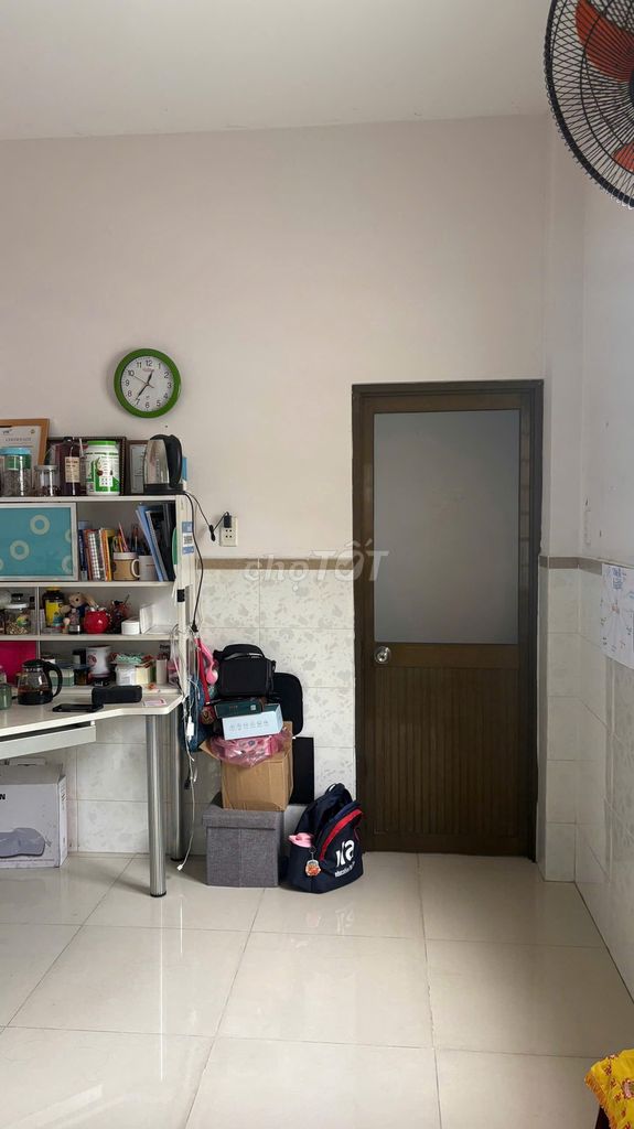 Дом в 5 районе, рынок Тьен Тей, рядом с мед. университетом, 4 спальни