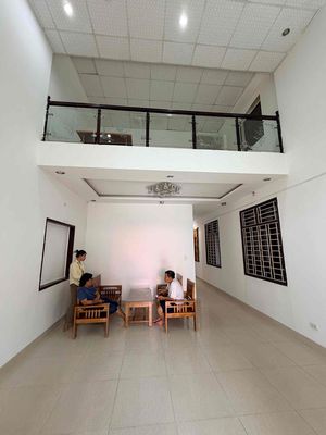 Аренда · 4 комн. · 138 м² · Quận Sơn Trà, ул. Kiệt Phó Đức chính