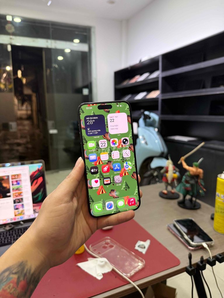 iPhone 15 Pro Max QTE 256GB 99% Zin All Nguyên Bản. Mua bán Điện thoại tại Quận Đống Đa Hà Nội được đăng bởi Hà Nội Mobile Bao Duyệt Nợ Xấu hình 1