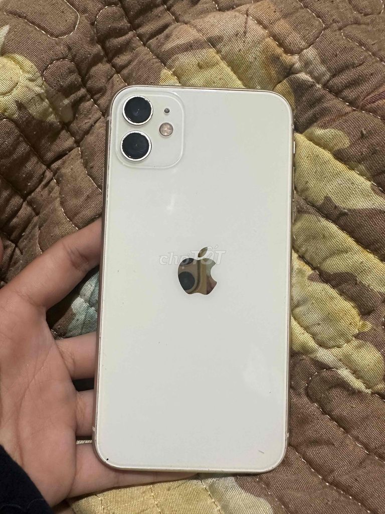 Apple iPhone 11 Lock 64GB Trắng Đã thay pin. Mua bán Điện thoại tại Thành phố Thuận An Bình Dương được đăng bởi Nguyễn Phan Ngọc Bìnhh hình 1