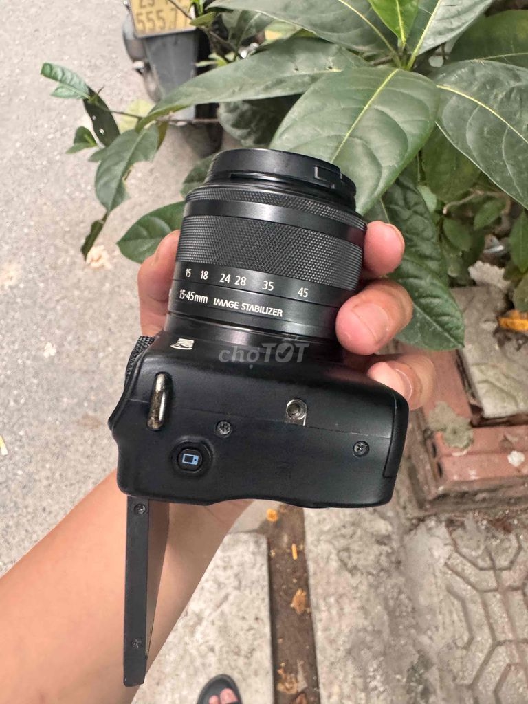 Máy Ảnh Canon M10