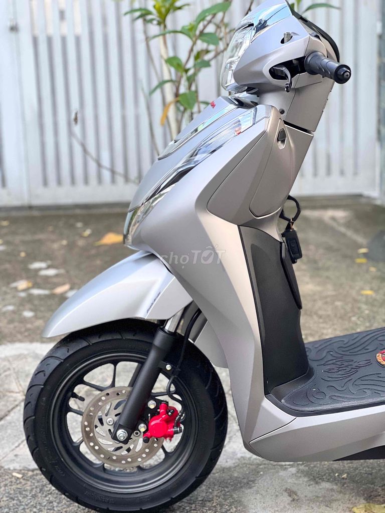 HONDA LEAD 4Val 2024 BẠC NHÁM BẢN ĐB BSTP CHÍH CHỦ. Mua bán Xe máy tại Thành phố Thủ Đức Tp Hồ Chí Minh được đăng bởi Thọ hình 13