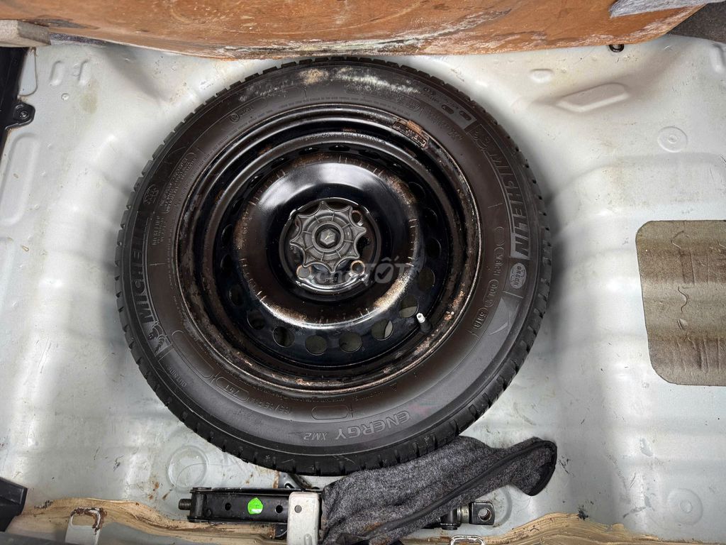 Hyundai i10 2014 số sàn màu bạc. Mua bán Ô tô tại Huyện Yên Khánh Ninh Bình được đăng bởi Đức trí hình 8