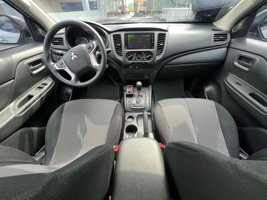 Mitsubishi Triton 2021 4x2 AT Mivec - 77000 km. Mua bán Ô tô tại Thành phố Đồng Xoài Bình Phước được đăng bởi Lê Đình Thanh  hình 10