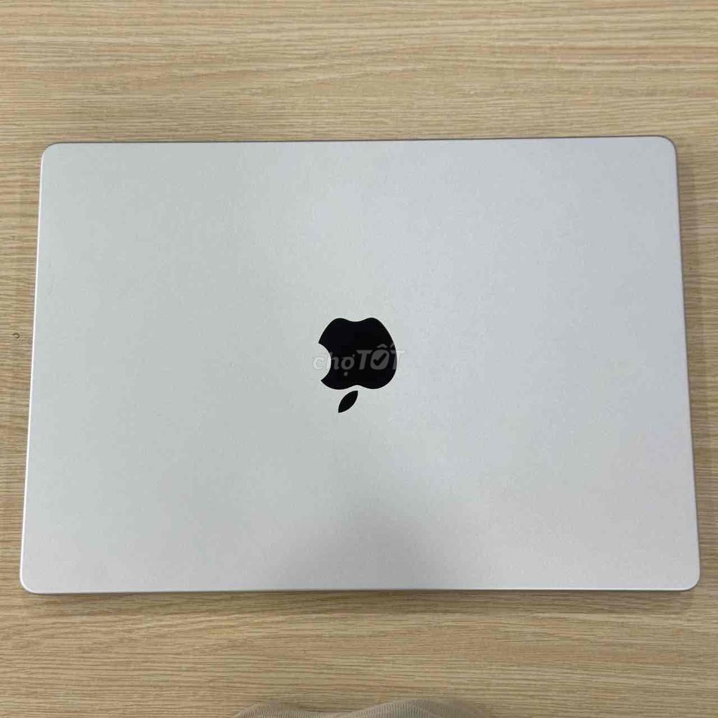 MacBook Pro M4 13 inch 16GB/512GB pin 100 sạc 14L. Mua bán Laptop tại Quận 5 Tp Hồ Chí Minh được đăng bởi Phan Thế Phong  hình 1