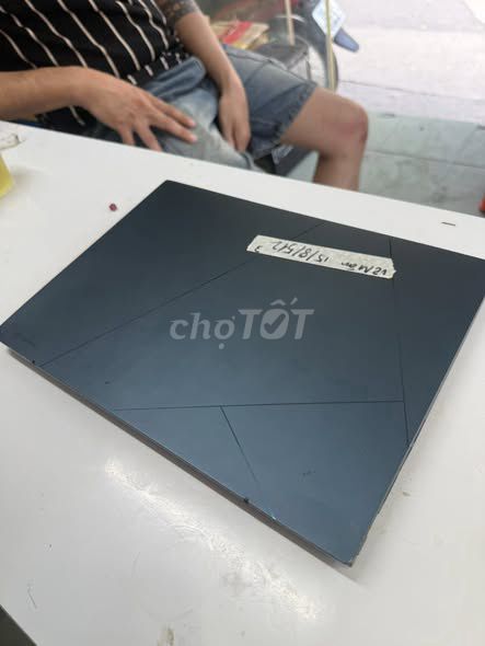 Asus Q409 i5 Gen 12 8GB/512GB Xám Lỗi màn hình. Mua bán Laptop tại Quận 1 Tp Hồ Chí Minh được đăng bởi Hội Đồ Điện Tử hình 1