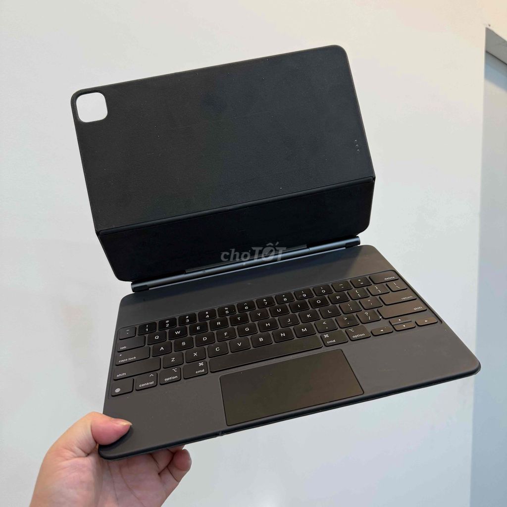 Bàn Phím iPad 12.9 inch, Magic Keyboard, Đen 97%. Mua bán Phụ kiện (Màn hình, Chuột...) tại Quận Tân Bình Tp Hồ Chí Minh được đăng bởi Minh Tuấn hình 1