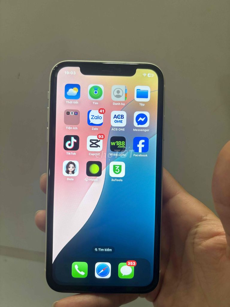 Apple iPhone 11 64GB Trắng máy quốc tế. Mua bán Điện thoại tại Quận Ninh Kiều Cần Thơ được đăng bởi everest hình 1