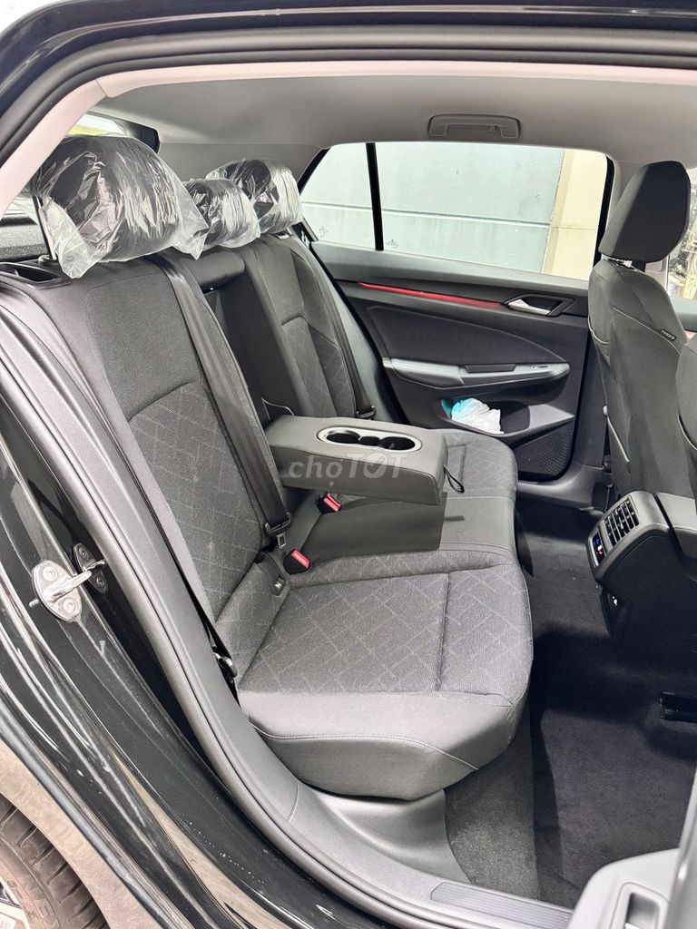 Volkswagen Golf 2025. Mua bán Ô tô tại Quận 3 Tp Hồ Chí Minh được đăng bởi Volkswagen Central hình 8