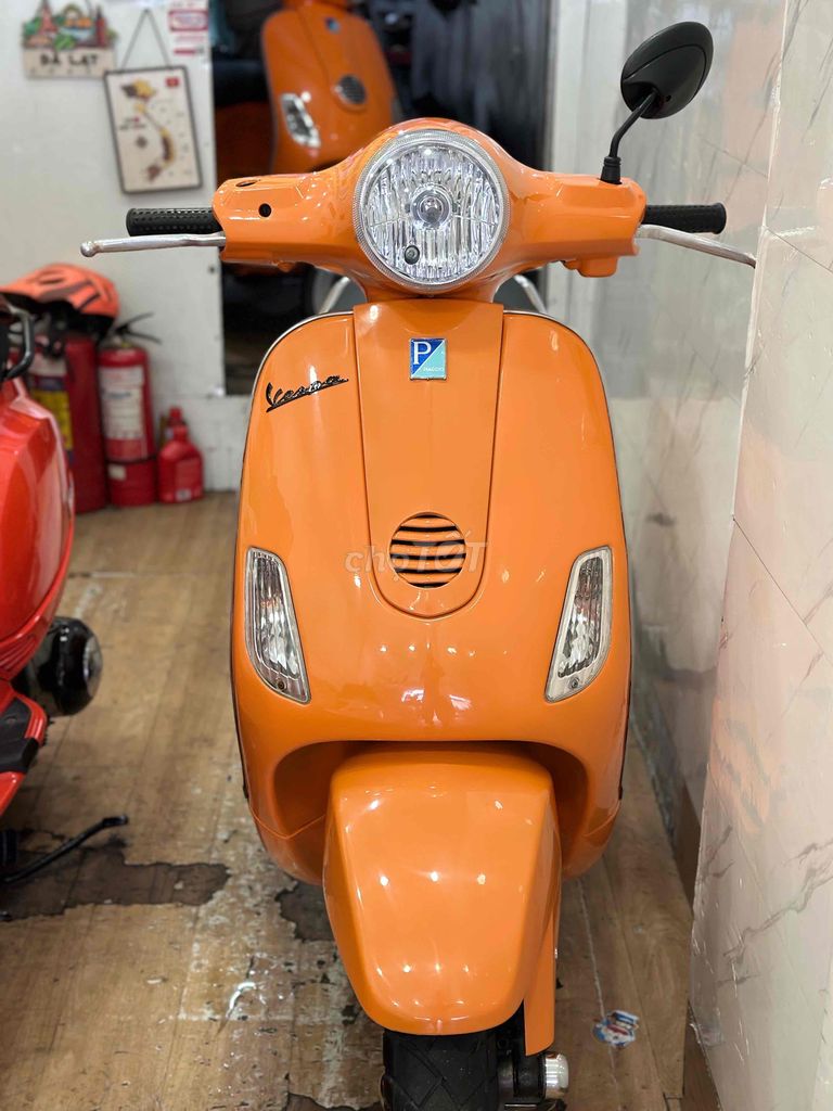 Piaggio Vespa LX150 Nhập Ý . BSTP. Mua bán Xe máy tại Quận Phú Nhuận Tp Hồ Chí Minh được đăng bởi Ngọc Huy hình 1
