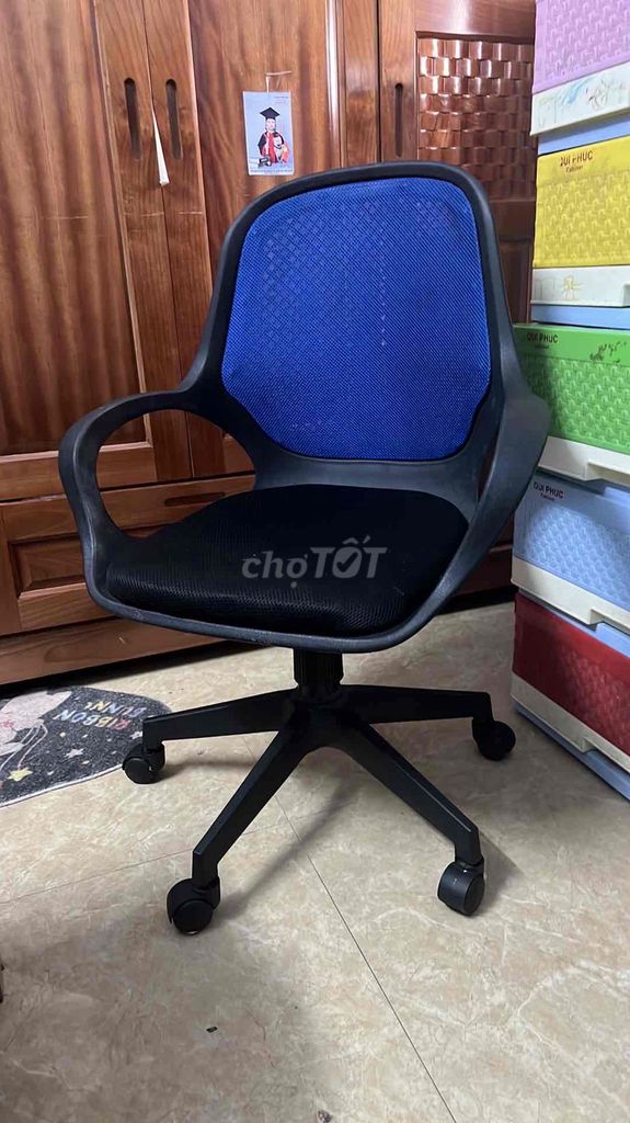 ghế văn phòng. Mua bán Bàn ghế tại Thị xã Hương Thủy Thừa Thiên Huế được đăng bởi Nguyễn Văn Triển hình 1
