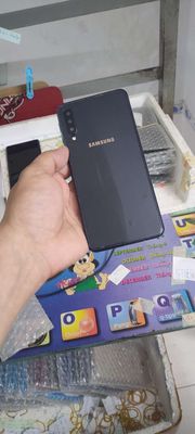 Samsung A7 2018, ram 4gb, 64gb, vân tay