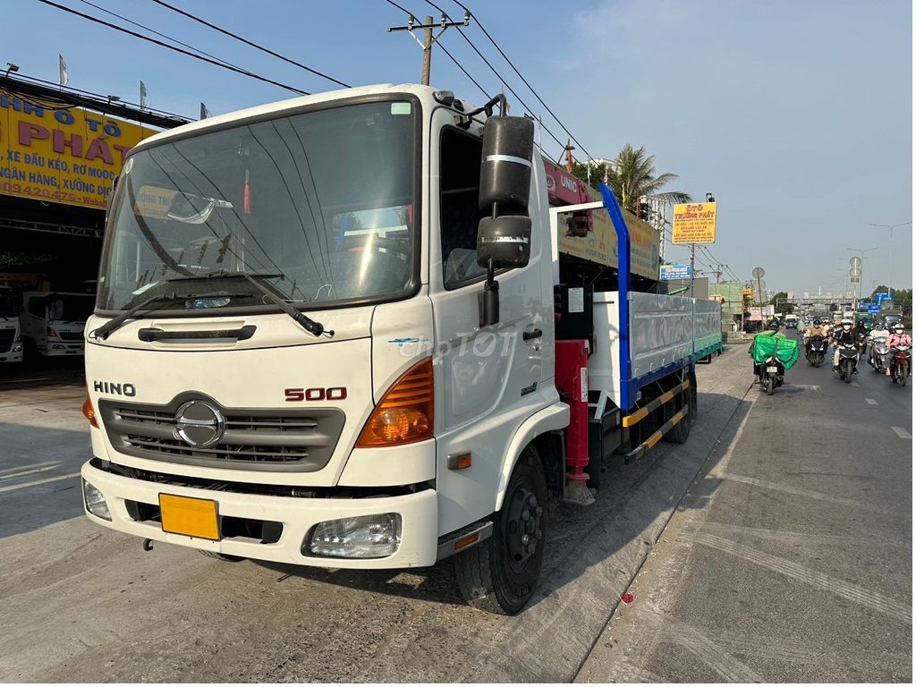 Xe Cẩu 5 tấn Thùng 6,1m HINO cẩu Unic 3 tấn 4 khúc. Mua bán Xe tải, xe ben tại Thành phố Vĩnh Long Vĩnh Long được đăng bởi Mr. An hình 4