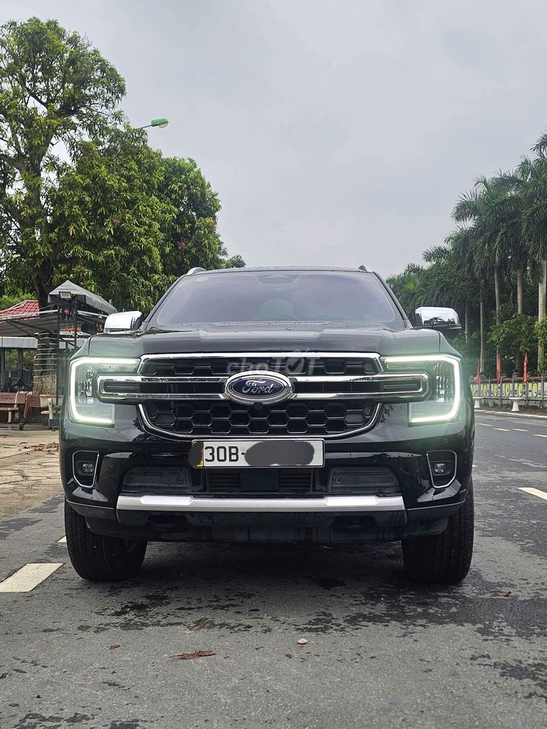 Ford Everest Titanium 2026 Đen